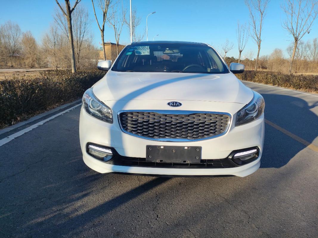 Kia 起亞 K4 非營業用車|高雄市總代理一手優質中古車|行政院定型化契約保障買賣安心