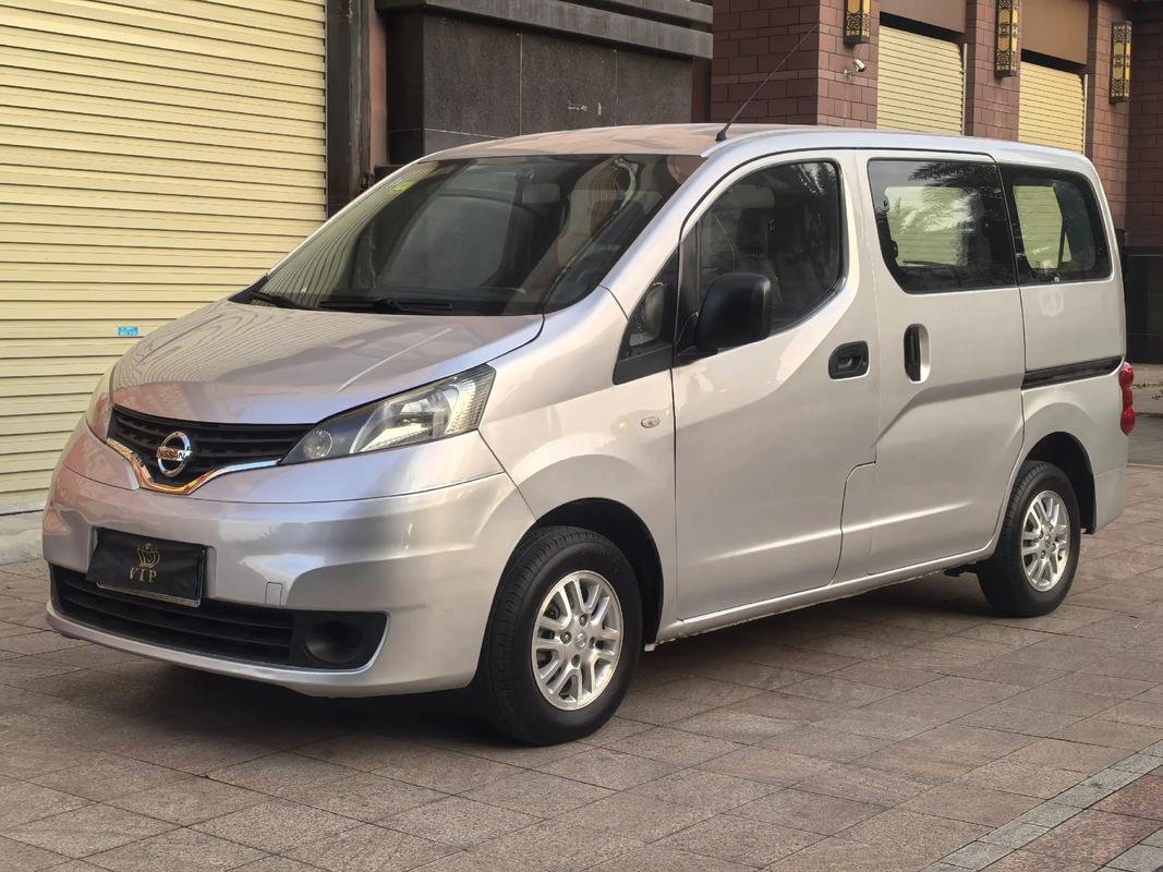 Nissan 日產 NV200 無重大事故或車體銜接|高雄市認證二手車推薦|國家級資深鑑定師專業認證,品質保證