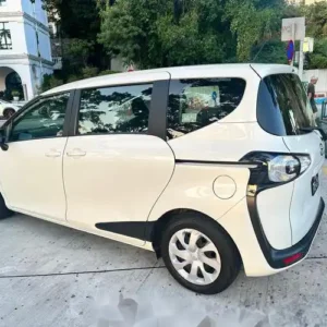 Toyota 豐田 Sienta 里程保證｜桃園市嚴選優質二手車銷售｜業界高規格延長保固尊榮禮遇